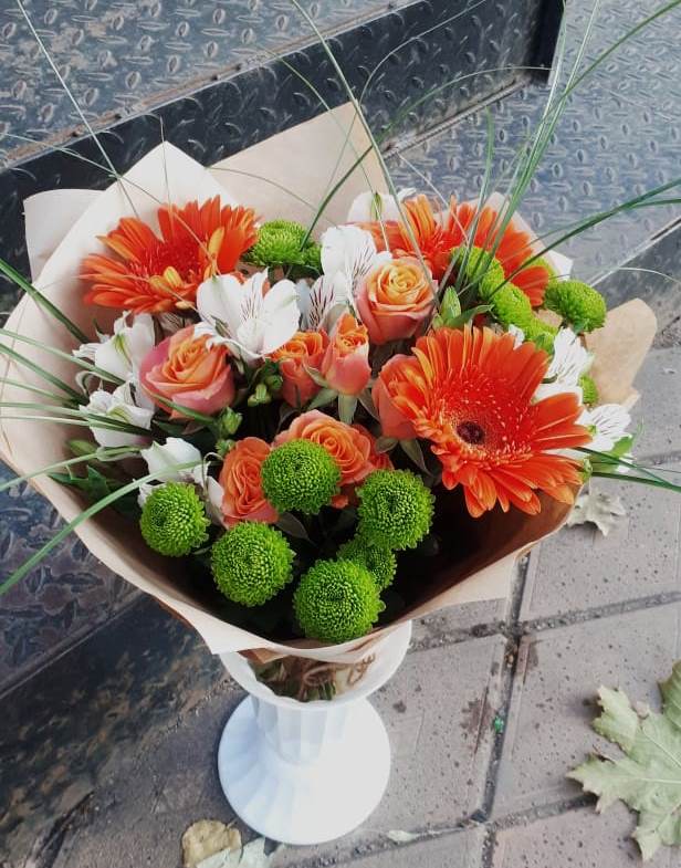Букет цветов из: Герберы, Хризантемы, Альстромерии и Розы в Лукоянове