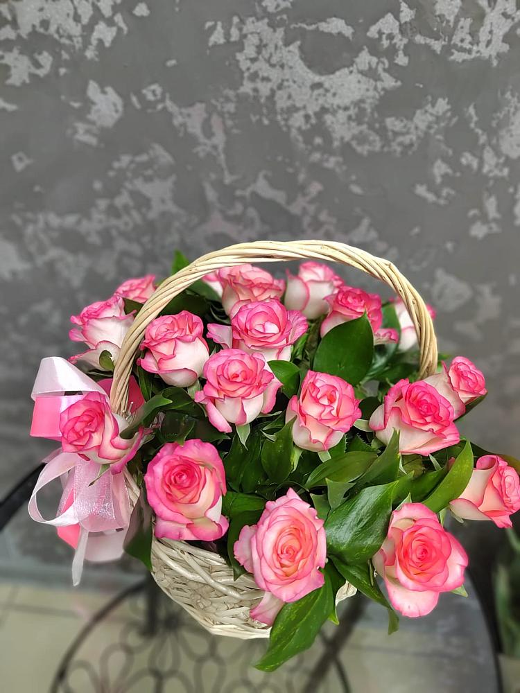 Цветочная композиция из Розы в корзине в Лукоянове