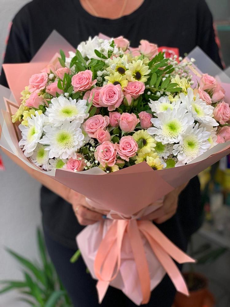 Букет цветов из: Розы и Хризантемы в Лукоянове