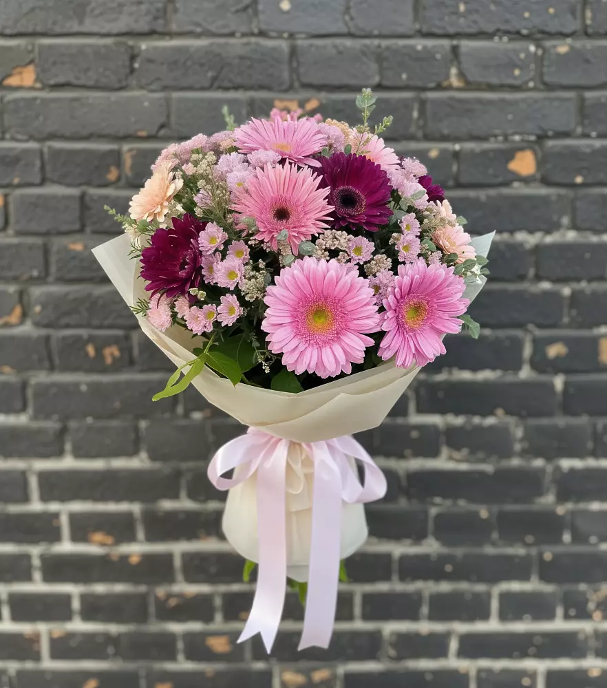 Букет цветов из: Герберы и Хризантемы в Лукоянове