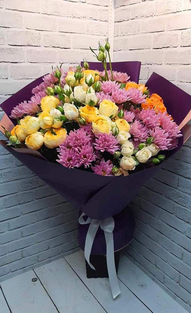 Букет цветов из: Хризантемы и Розы в Лукоянове