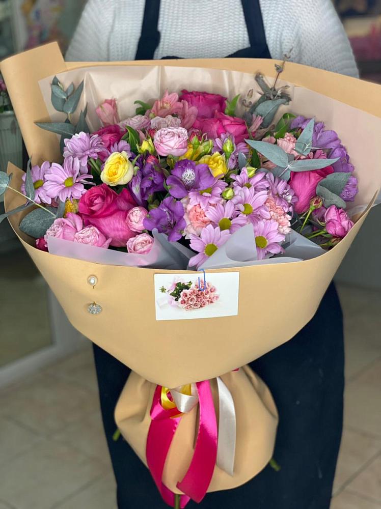 Букет цветов из: Хризантемы, Гвоздики и Альстромерии в Лукоянове