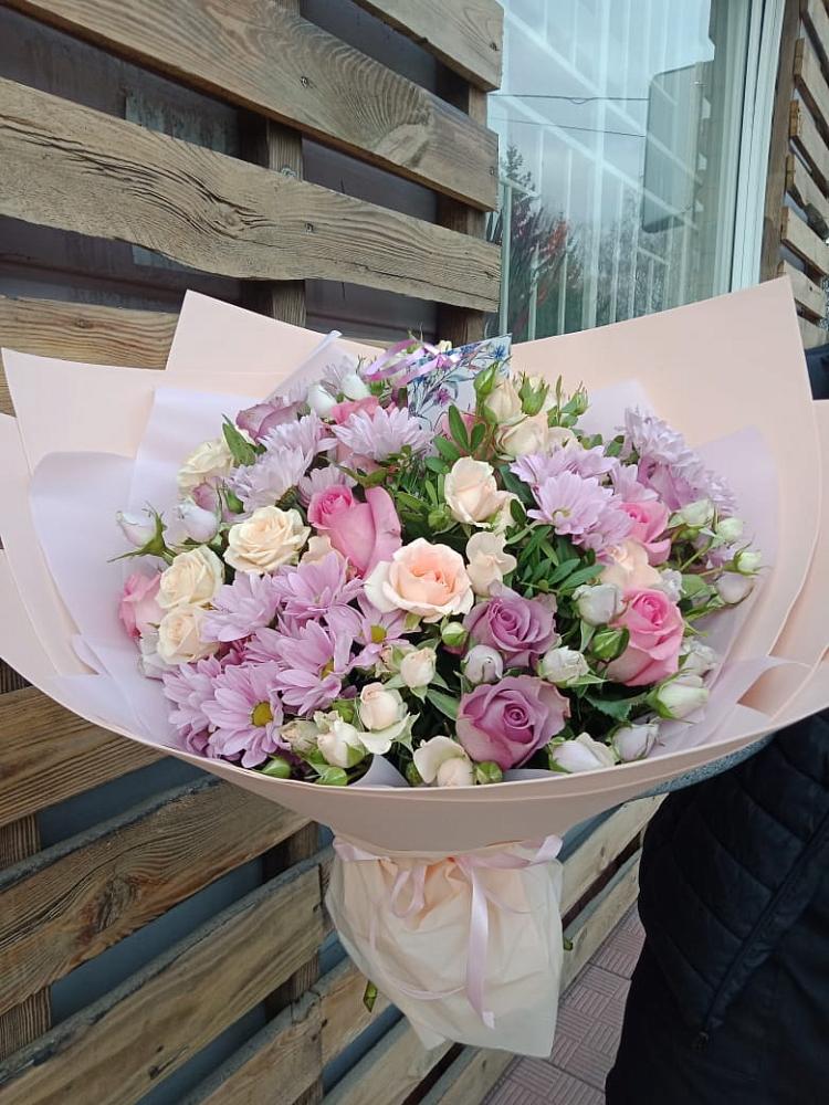 Букет цветов из: Розы и Хризантемы в Лукоянове