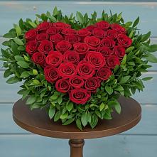 Цветочная композиция из Розы в виде сердца в Лукоянове