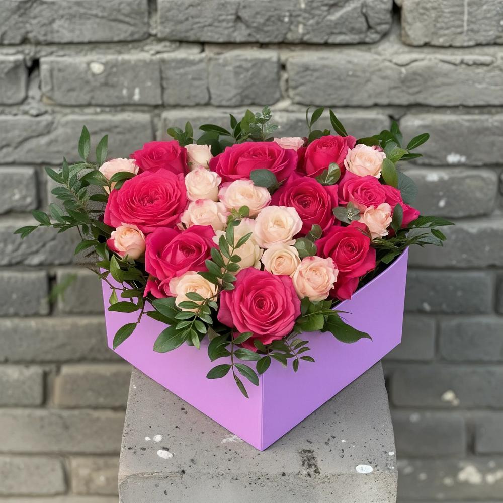 Цветочная композиция из Розы в коробке в Лукоянове