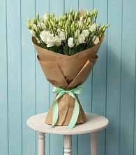 Букет цветов из:  Лизиантусы в Лукоянове