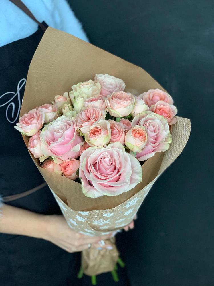 Букет цветов из: Хризантемы и Розы в Лукоянове