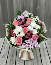 Букет цветов из:  Альстромерии, Гвоздики, Розы и Хризантемы в Лукоянове