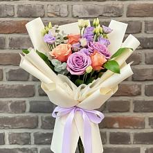 Букет цветов из:  Лизиантусы и Розы #REPLACE_PRED# Лукоянове