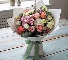 Букет цветов из:  Розы, Лизиантусы и Гвоздики #REPLACE_PRED# Лукоянове