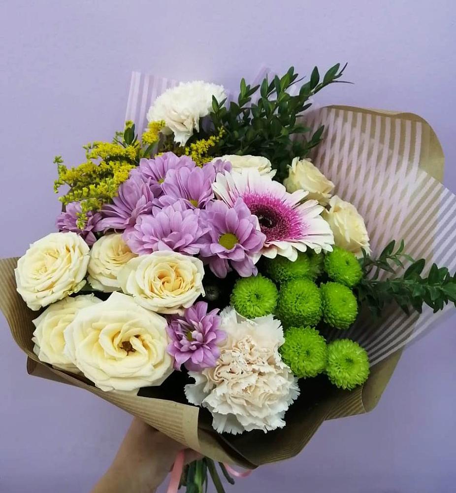 Букет цветов из: Хризантемы, Розы, Гвоздики и Герберы в Лукоянове