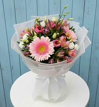 Букет цветов из:  Герберы, Альстромерии и Лизиантусы в Лукоянове
