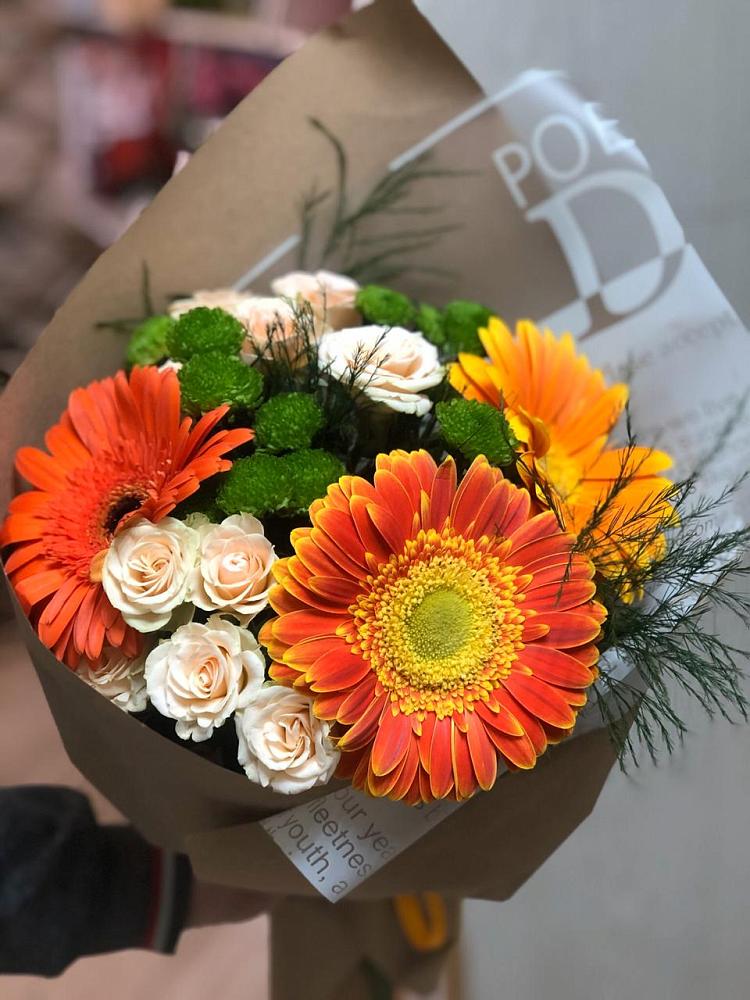 Букет цветов из: Герберы, Хризантемы и Розы в Лукоянове