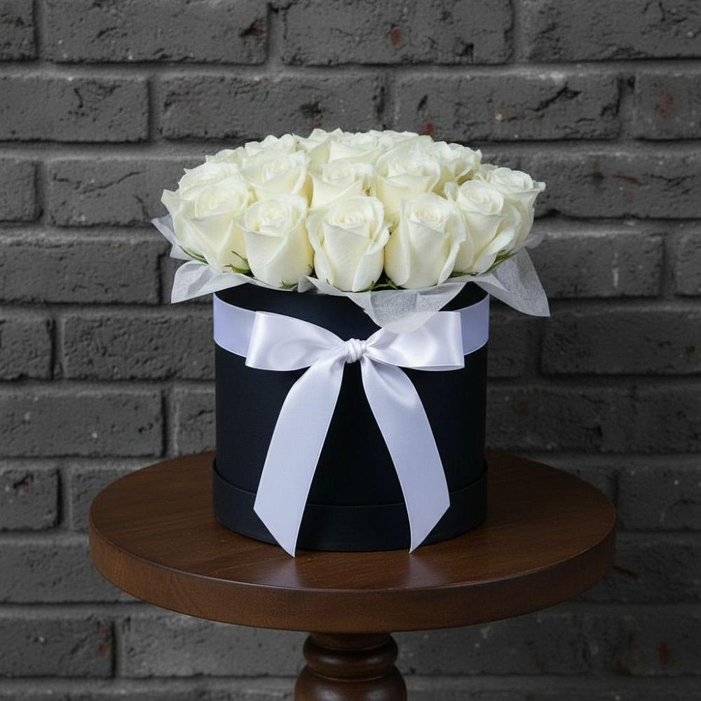 Цветочная композиция из Розы в шляпной коробке в Лукоянове