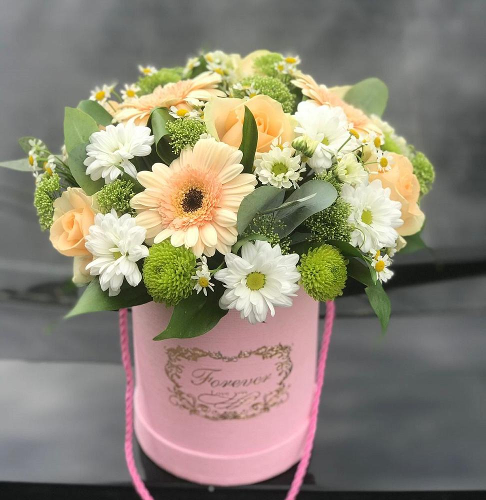 Цветочная композиция из Розы, Герберы и Хризантемы в шляпной коробке в Лукоянове