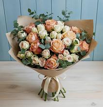 Букет цветов из:  Альстромерии и Розы в Лукоянове