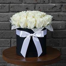 Цветочная композиция из Розы в шляпной коробке в Лукоянове